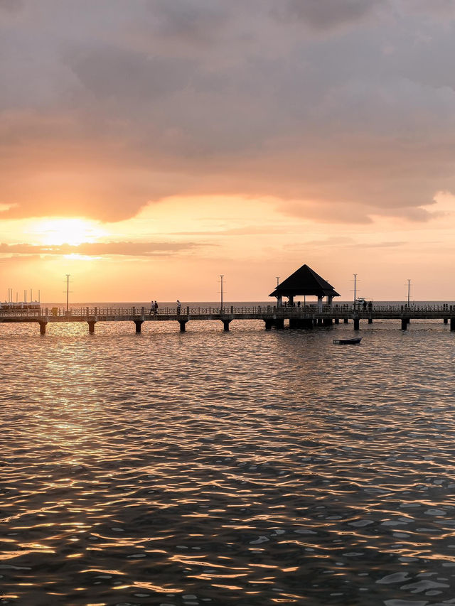 นอนแกลมปิ้วสุดชิค ชมพระอาทิตย์ตก ริมหาดบางแสน⛺️🌅