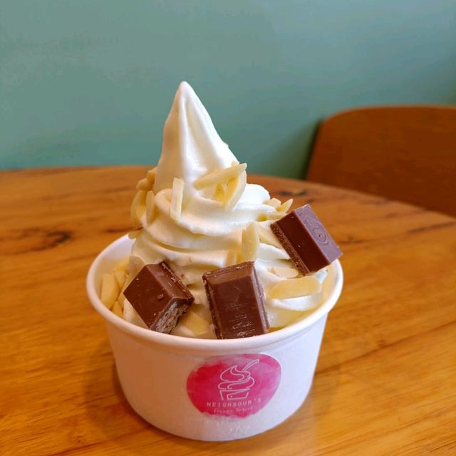 Neighbour's frozen yogurt Buriram 