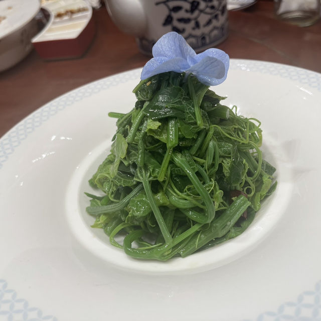 深圳京味張旗艦店片皮鴨😋