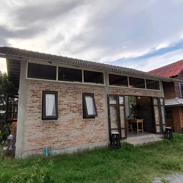 ZMOY Cafe (ศรีมอย คาเฟ่)