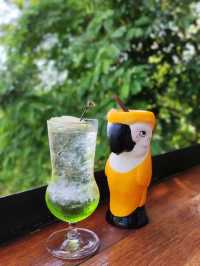 รีวิว ร้านอาหารสไตล์บ่าหลี ท่ามกลางธรรมชาติ