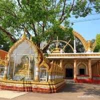วัดพระธาตุหนองบัว อุบลราชธานี