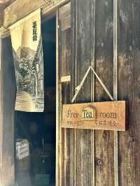 Free Tea Room For All Hikers 🍵