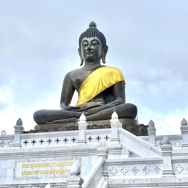 The Great Holy Buddha Statue @Betong