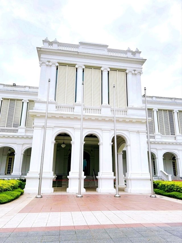 Festive Joy at Deepavali Istana Open House 