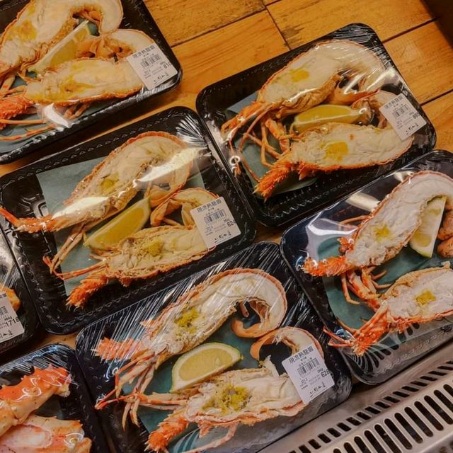 พากินซาซิมิที่ Taipei Fish Market