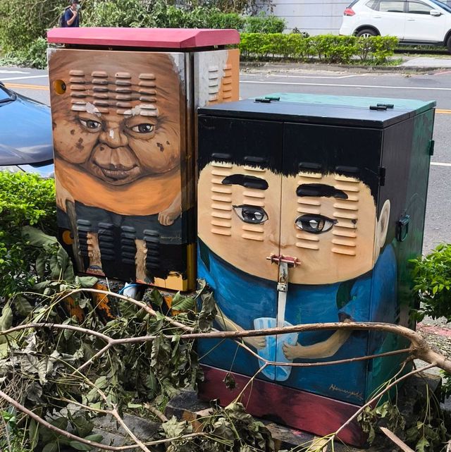 高雄景點！衛武迷迷村，全台最大、最高彩繪村，全台首座大型壁畫社區。