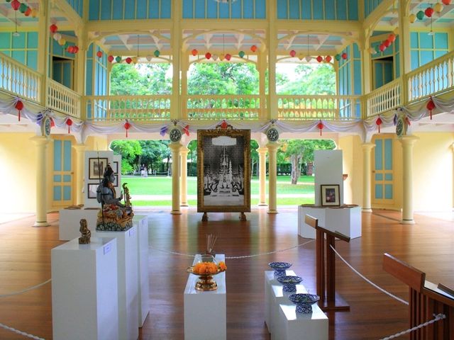 เที่ยวพระราชนิเวศน์มฤคทายวัน 