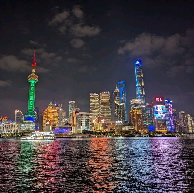 Discovering Shanghai Downtown: A Vibrant Urban Oasis