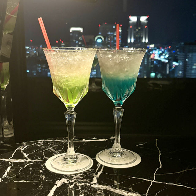 【大阪・梅田】梅田の夜景を一望できるレストラン「canaris」 【大阪・梅田】梅田の夜景を一望できるレストラン「canaris」
