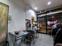 พามาร้านก๋วยเตี๋ยวLocalๆ สไตล์ร้านคุณลุงคุณป้า