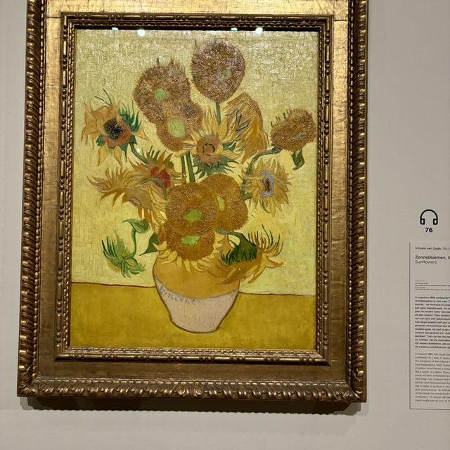 ゴッホ美術館〈アムステルダム〉