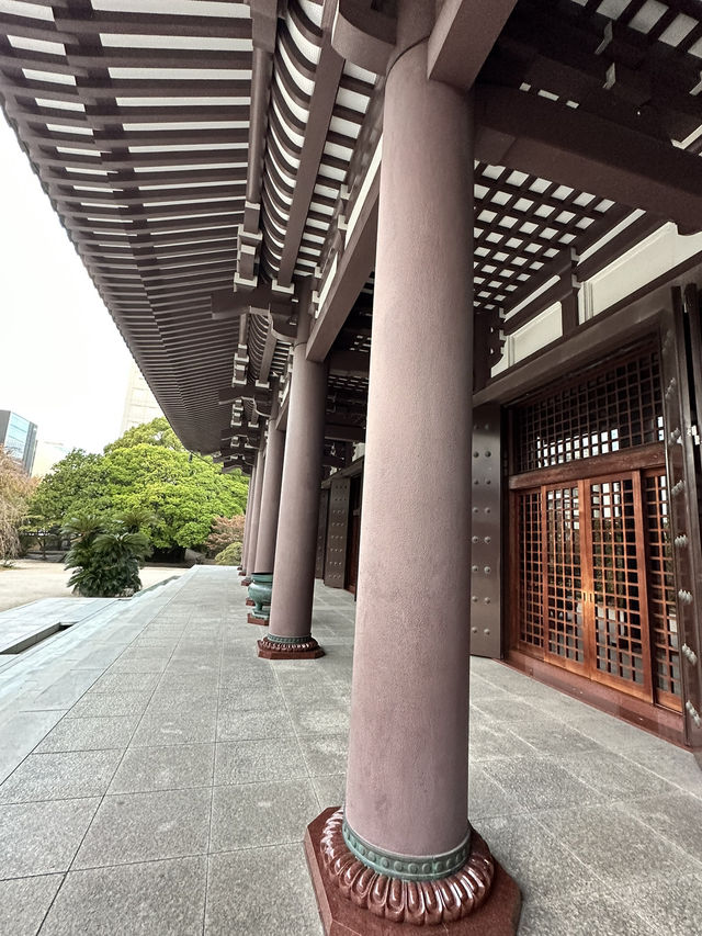 木造坐像で日本一大きい福岡大仏	
