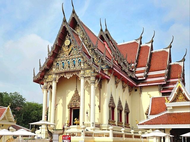 เยือนวัดโพธิ์ชัย สักการะหลวงพ่อพระใส 🙏