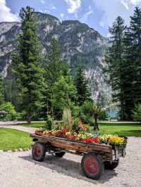 阿爾卑斯山的珍珠，東多洛米蒂的絕美景點：布萊埃斯湖 Lago di Braies