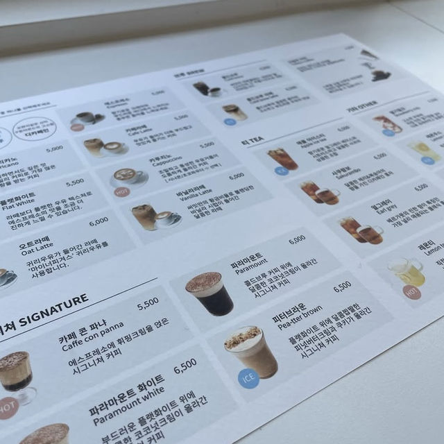 韓国🇰🇷 シンチョンにあるシンプルでおすすめなカフェ