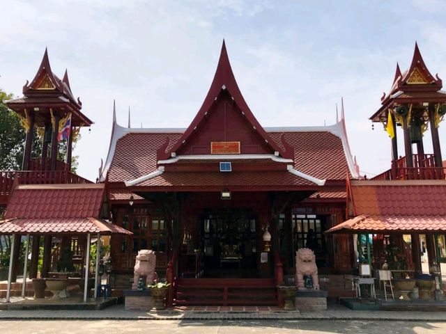 วัดจันทร์เจริญสุข ไหว้พระสมุทรสงคราม 