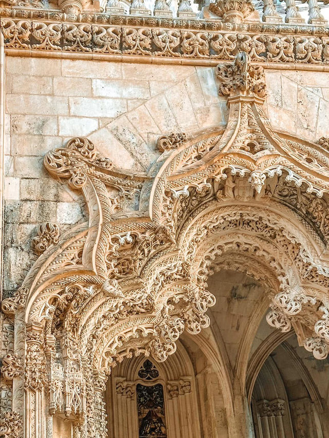 Awe-Inspiring Batalha Monastery: A Masterpiece of Gothic Architecture