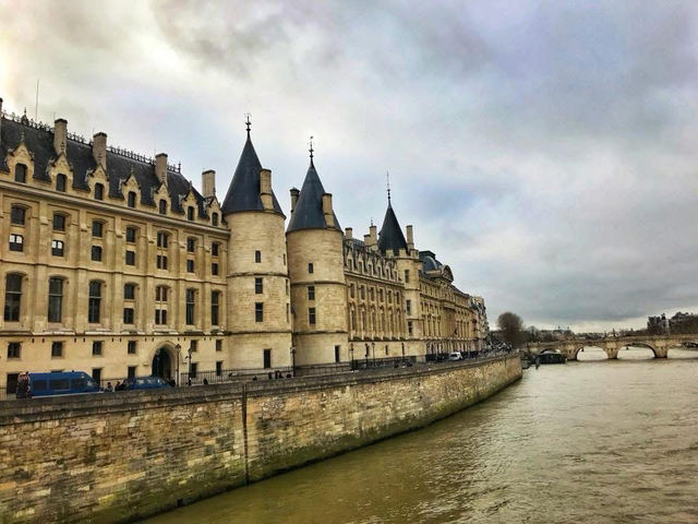 🇫🇷The Serene Seine River in Paris🇫🇷