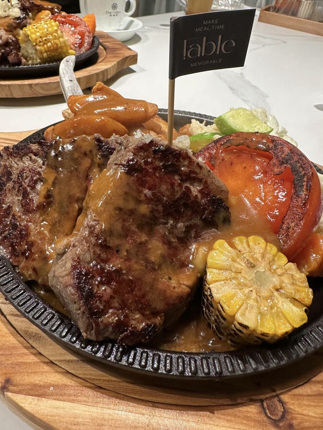 小清新餐廳☘️嘆高質驚喜鐵板餐🥩