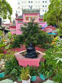 ベトナム　ホーチミン観光　Jade Emperor Pagodaは立派で圧倒された！
