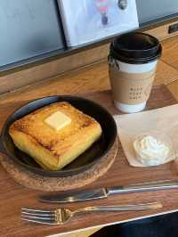 Cozy Café in Ueno – BLUE LEAF CAFÉ ☕✨