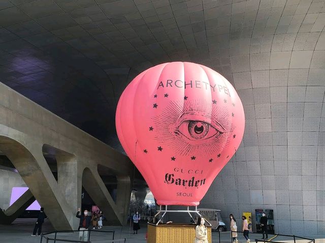 Dongdaemun Design Plaza (DDP, 東大門設計廣場