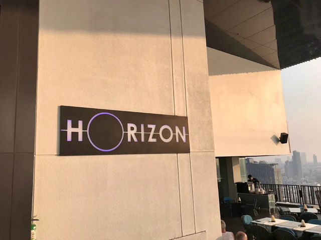 Horizon ร้านอาหาร Rooftop วิวเมืองพัทยา