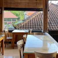 a comfortable budget stay in ubud