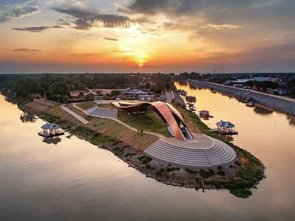 “พาเที่ยว-พาสาน” สัญลักษณ์ต้นแม่น้ำเจ้าพระยา 