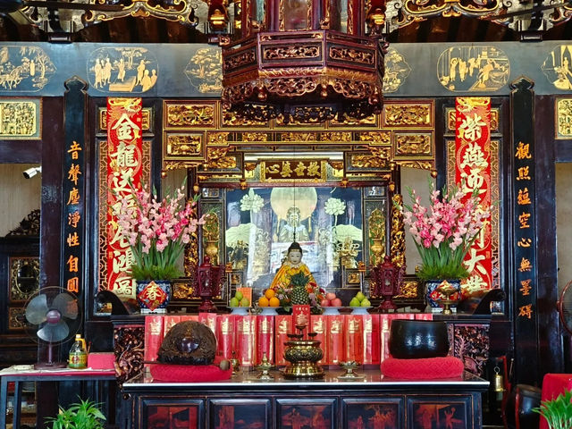 Spiritual Journey at Cheng Hoon Teng Temple, Melaka