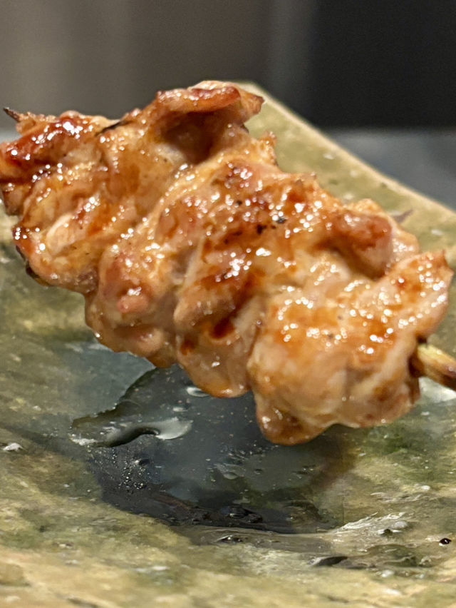 【大阪・北新地】炭火で極める至福の焼き鳥「焼き鳥すみえもん」