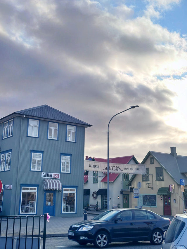 Chasing Craters and Hot Dogs: Iceland Day 1 Adventures! ❄️🌋🌭