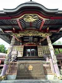 【茨城】赤字に金色の龍の彫刻 の本殿