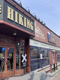 첨단 데이트하기 좋은 패밀리 레스토랑, hiking