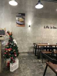 Charming Ambiance at 22 House Cafe, Ipoh