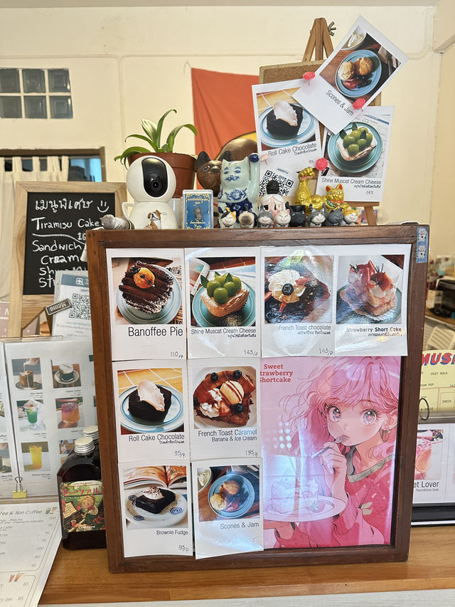 Moon.s Cafe : คาเฟ่เล็กๆ ย่านจรัญ (มีแมวด้วย)