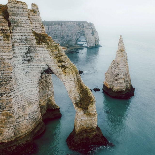 諾曼底仙境Étretat｜莫奈畫中的懸崖海岸 🌊 