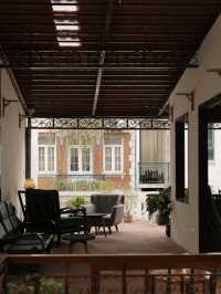 Hanoi Neighbors is a charming café