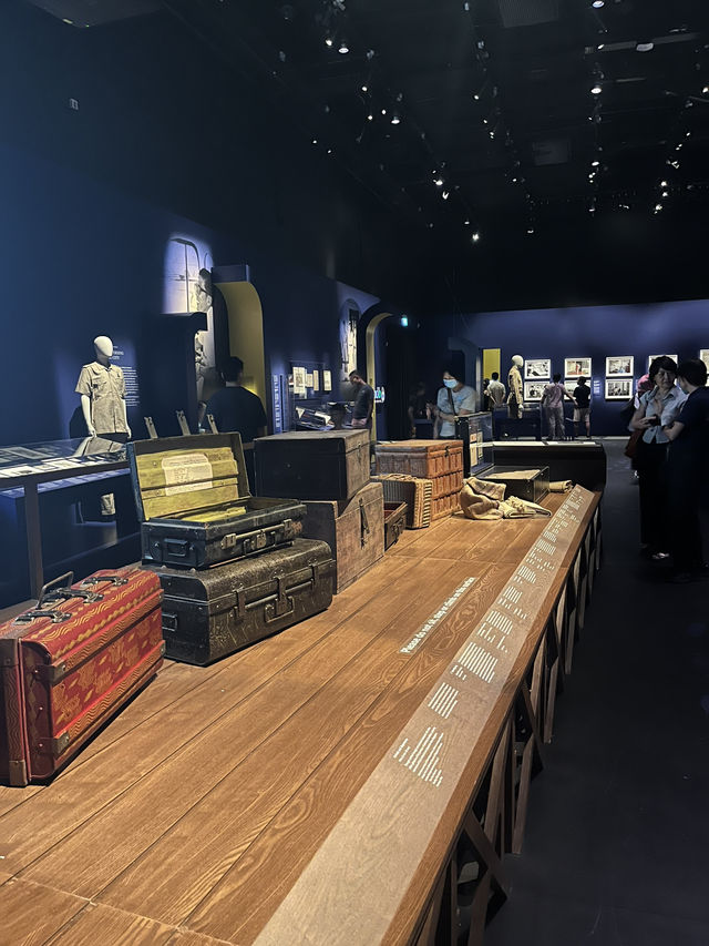 Learn More about history of Singapore at National Museum!