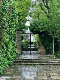 Montmartre – Cobblestone Streets & Bohemian Magic