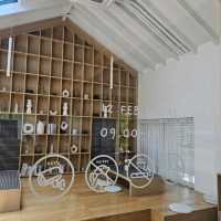 คาเฟ่สไตล์โฮมมี่ มินิมอลๆ - 12 feb homey cafe
