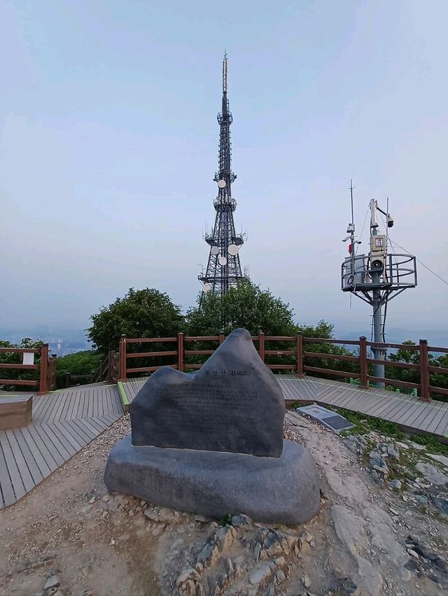 Hiking Gyeyangsan