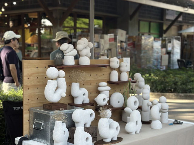 Jing Jai Market: A Little Pocket of Peace in Chiang Mai