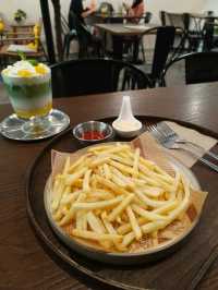 Golden Fries, Green Tea, and a Whole Lot of Sunshine
