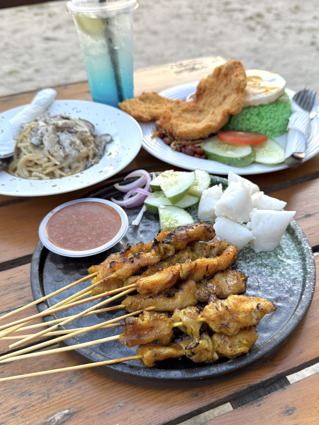 Johor Bahru’s Chillest Sunset Hangout: Marine Beach Bar Moments