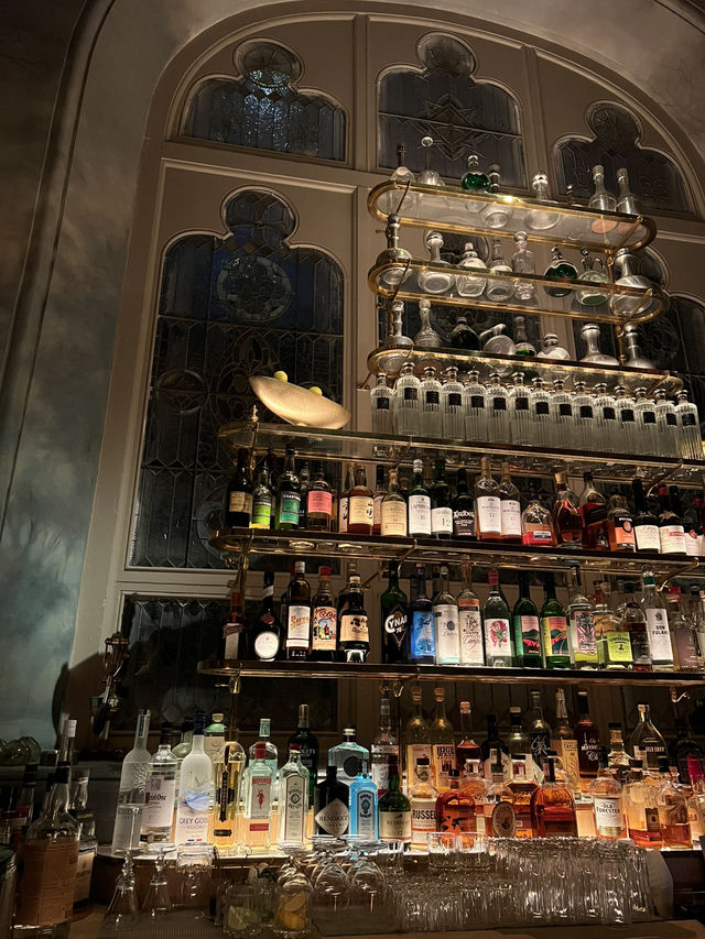 Experience the Lavish Life of NYC at Verōnika ✨🍸