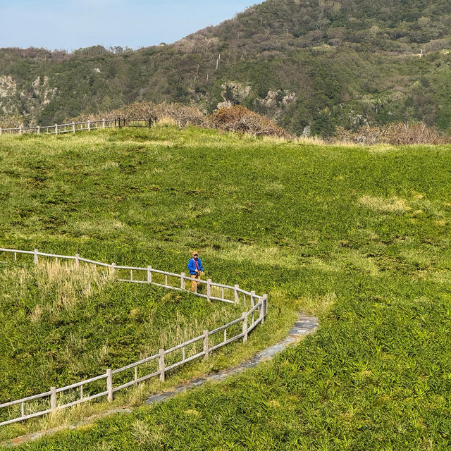 Onogame จุดชมวิวริมทะเล บน เกาะซาโดะ ⛰️🌼🇯🇵