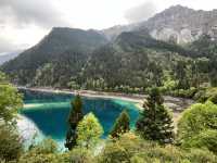  🌈 Jiuzhaigou Must-Visit Tips – Nature, Waterfalls & What to Skip