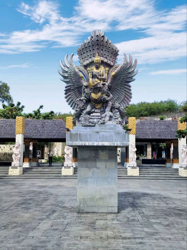 🙏 : Garuda Wisnu Kencana Cultural Park บาหลี